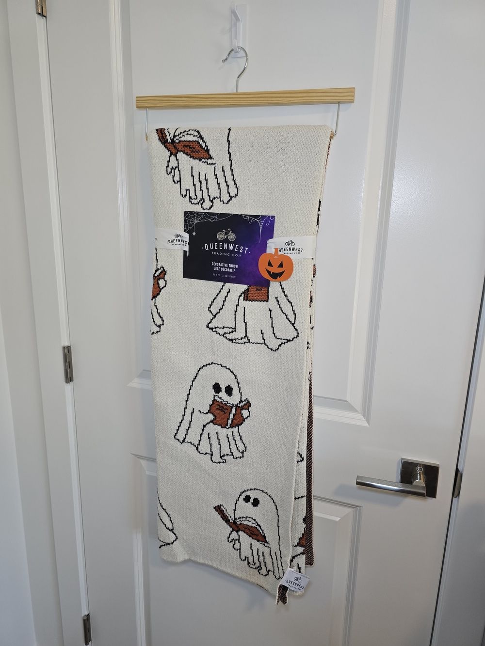 👻📚VIRAL HTF Goblin & Ghoul Ghost Reading Book Blanket NWT 50x70 Halloween